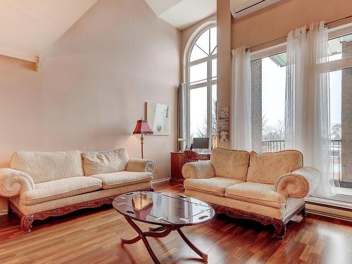 Salon - 406-280 Boul. Seigneurial O., Saint-Bruno-De-Montarville, QC - Indoor Photo Showing Living Room