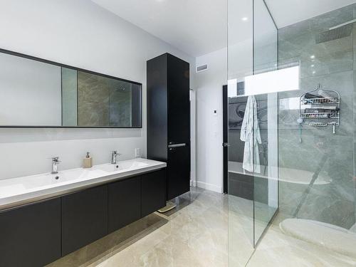 Salle de bains - 7 Rue De Dieppe, Candiac, QC - Indoor Photo Showing Bathroom