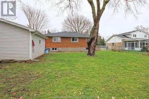 343 Dora Drive, Wallaceburg, ON - Outdoor With Exterior