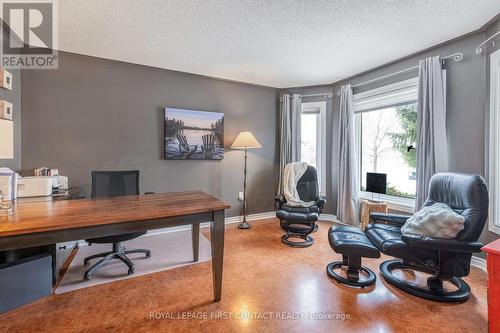 32 Nicklaus Dr, Barrie, ON - Indoor Photo Showing Office