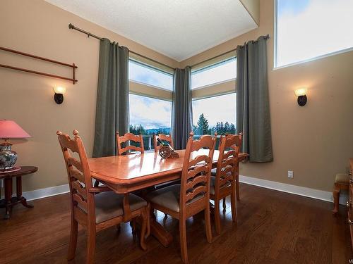 1058 Middlegate Rd, Errington, BC - Indoor Photo Showing Dining Room