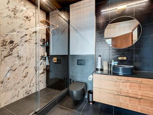 Bathroom - 5000 Rue Bernard-Lefebvre, Laval (Duvernay), QC - Indoor Photo Showing Bathroom