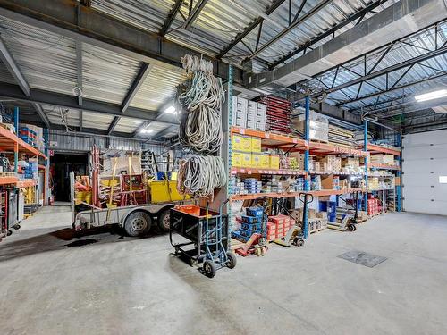 Warehouse - 5000 Rue Bernard-Lefebvre, Laval (Duvernay), QC - Indoor Photo Showing Garage