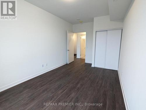 #406 -6 David Eyer Rd, Richmond Hill, ON - Indoor Photo Showing Other Room