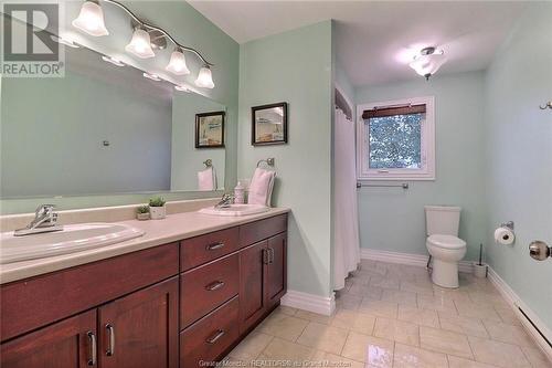 69 Thaddee, Grande-Digue, NB - Indoor Photo Showing Bathroom