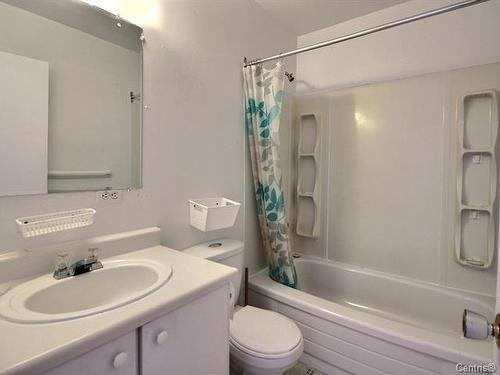 Salle de bains - 133  - 137 Boul. Matagami, Matagami, QC - Indoor Photo Showing Bathroom