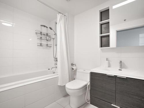 Bathroom - 803-1800 Boul. René-Lévesque O., Montréal (Ville-Marie), QC - Indoor Photo Showing Bathroom