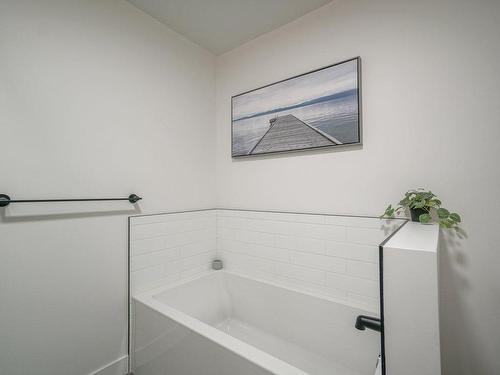 Bathroom - 3300-2620 Ch. Du Parc, Orford, QC - Indoor Photo Showing Bathroom