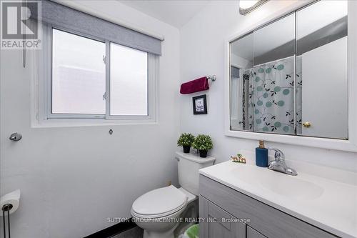 44 Kipling Pl, Barrie, ON - Indoor Photo Showing Bathroom