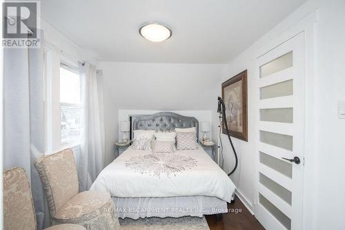 252 Walter Ave N, Hamilton, ON - Indoor Photo Showing Bedroom