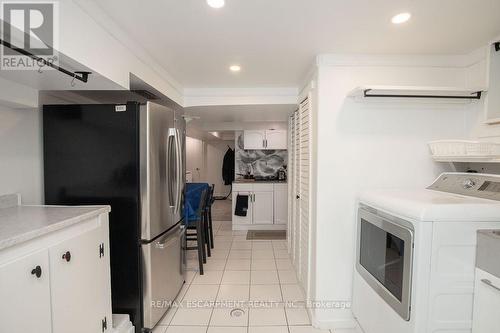 252 Walter Ave N, Hamilton, ON - Indoor Photo Showing Laundry Room