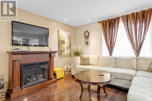 8 Watson Court, Belleville, ON - Indoor Photo Showing Living Room With Fireplace