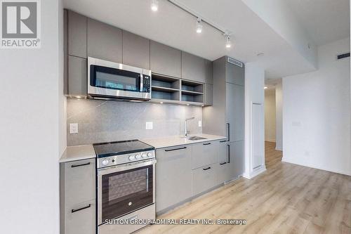 #1510 -135 East Liberty St, Toronto, ON - Indoor Photo Showing Kitchen With Upgraded Kitchen