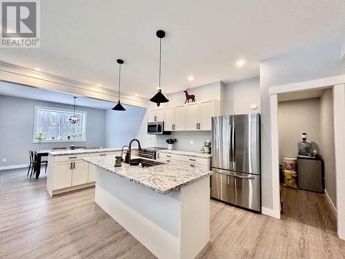 24151 River Road, Smithers, BC - Indoor Photo Showing Kitchen With Upgraded Kitchen