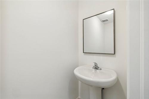 71 Old School Trail|Unit #37, Welland, ON - Indoor Photo Showing Bathroom