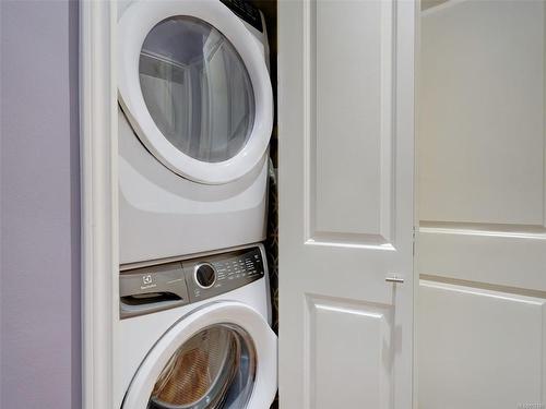 2357 Demamiel Dr, Sooke, BC - Indoor Photo Showing Laundry Room