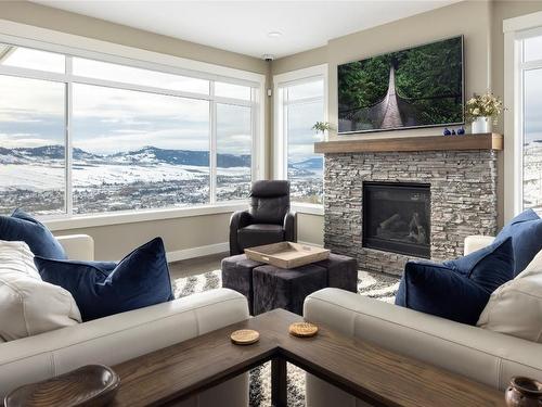 4300 Painted Turtle Drive, Vernon, BC - Indoor Photo Showing Living Room With Fireplace