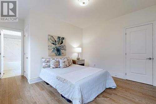 40 Meteorite St, Richmond Hill, ON - Indoor Photo Showing Bedroom