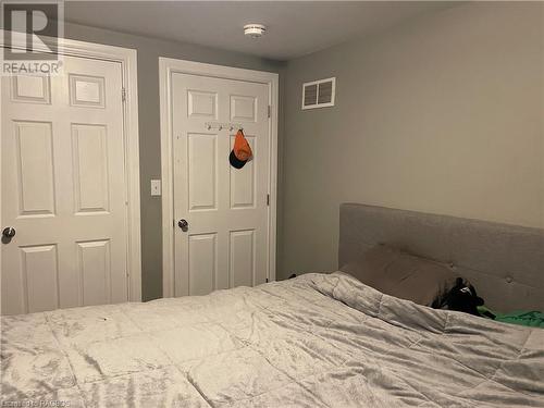 293 11 Street E, Owen Sound, ON - Indoor Photo Showing Bedroom