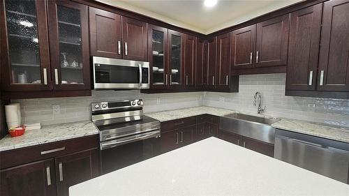 B 124 Pleasant Valley Drive, Pelican Lake, MB - Indoor Photo Showing Kitchen With Upgraded Kitchen