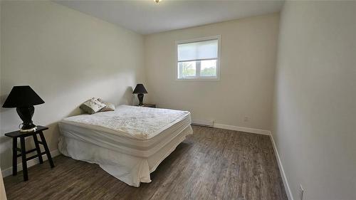 B 124 Pleasant Valley Drive, Pelican Lake, MB - Indoor Photo Showing Bedroom