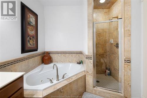 1225 Riverside Unit# 805, Windsor, ON - Indoor Photo Showing Bathroom