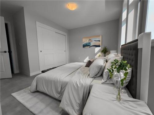 92 Starfire Crescent, Hamilton, ON - Indoor Photo Showing Bedroom