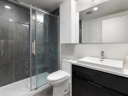 Bathroom - 2405-1288 Rue St-Antoine O., Montréal (Ville-Marie), QC - Indoor Photo Showing Bathroom