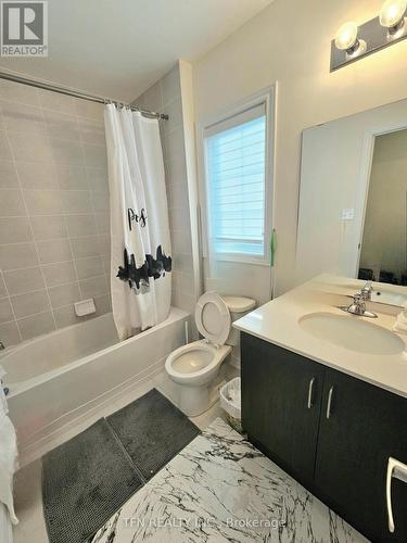 1950 Donald Cousens Parkway, Markham, ON - Indoor Photo Showing Bathroom