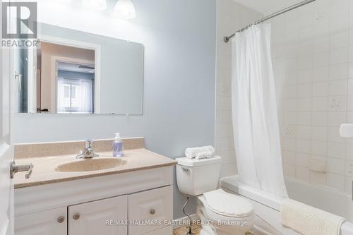 1437 Clearview Dr N, Peterborough, ON - Indoor Photo Showing Bathroom
