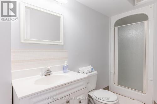 1437 Clearview Drive N, Peterborough, ON - Indoor Photo Showing Bathroom