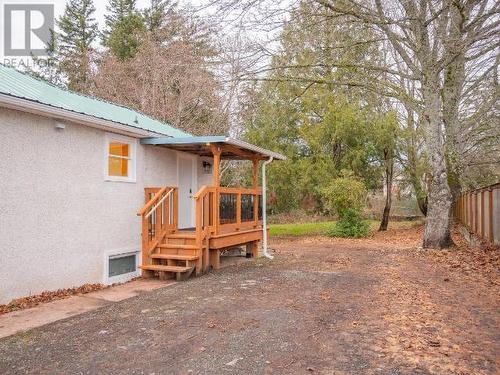 4460 Joyce Ave, Powell River, BC - Outdoor