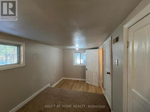 34 Broadview St, Collingwood, ON - Indoor Photo Showing Other Room