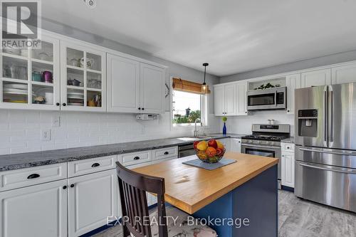 1836 Storey Street, Greater Napanee, ON - Indoor Photo Showing Kitchen