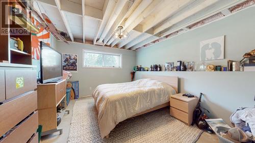 7762 Island Road, Oliver, BC - Indoor Photo Showing Bedroom