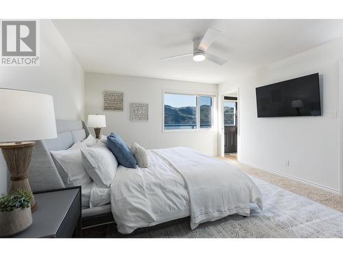 8349 Okanagan Landing Road, Vernon, BC - Indoor Photo Showing Bedroom