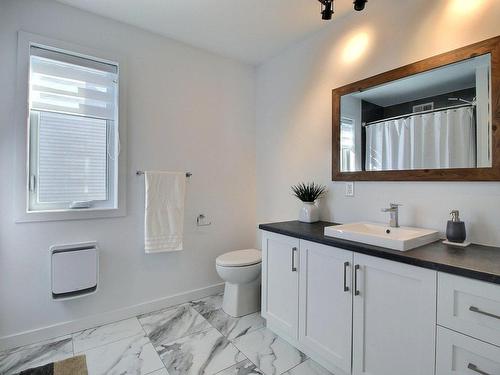 Salle de bains - 173 Rue Des Parulines, Val-D'Or, QC - Indoor Photo Showing Bathroom