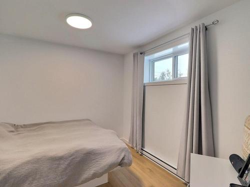 Chambre Ã Â coucher - 173 Rue Des Parulines, Val-D'Or, QC - Indoor Photo Showing Bedroom
