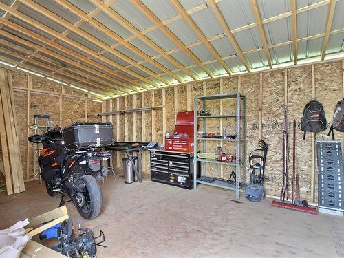 Shed - 173 Rue Des Parulines, Val-D'Or, QC - Indoor Photo Showing Garage