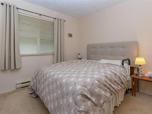 3597 Arbutus Dr North, Cobble Hill, BC - Indoor Photo Showing Bedroom