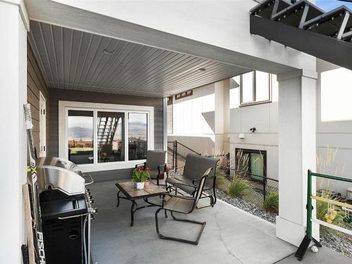 5680 Mountainside Drive, Kelowna, BC - Outdoor With Exterior