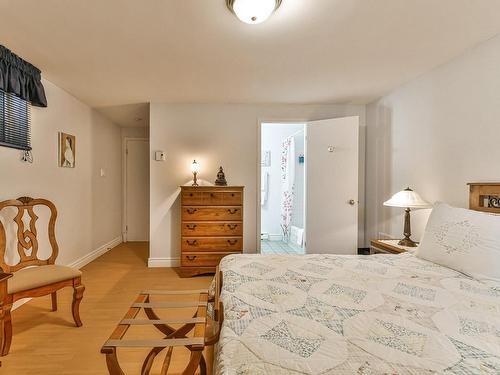 Chambre Ã  coucher principale - 110  - 112 Rue Principale, Saint-Sauveur, QC - Indoor Photo Showing Bedroom