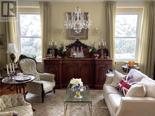 217 Inkerman Street, Arran-Elderslie, ON - Indoor Photo Showing Living Room