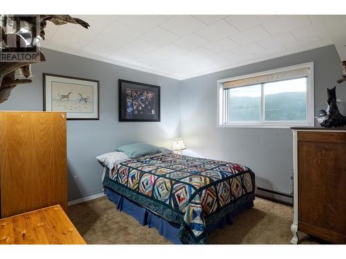 10750 Highway 97 Highway, Lake Country, BC - Indoor Photo Showing Bedroom