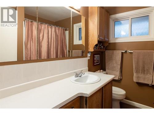 10750 Highway 97 Highway, Lake Country, BC - Indoor Photo Showing Bathroom