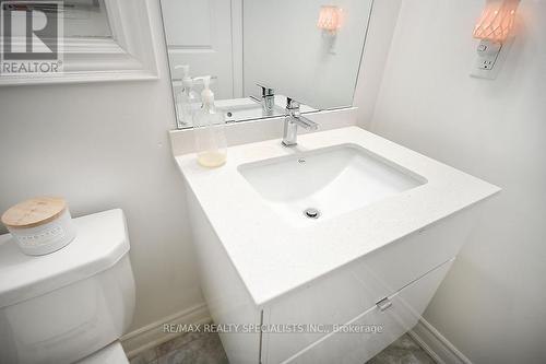 25 Hubbell Road, Brampton, ON - Indoor Photo Showing Bathroom