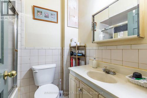 267 Catharine Street N, Hamilton, ON - Indoor Photo Showing Bathroom