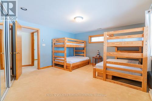 184 Ashgrove Lane, Meaford, ON - Indoor Photo Showing Bedroom