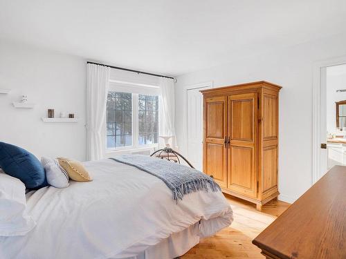 Chambre Ã  coucher principale - 111 Ch. De L'Horizon, Saint-Sauveur, QC - Indoor Photo Showing Bedroom