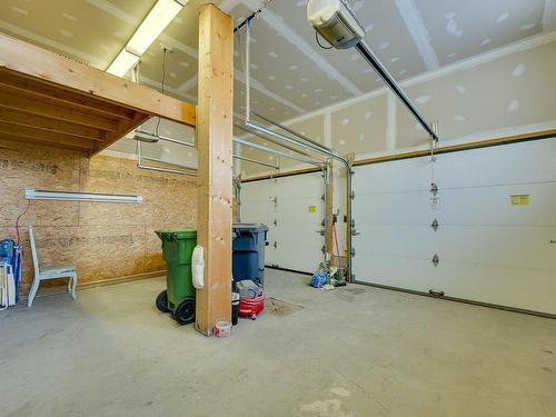 Garage - 111 Ch. De L'Horizon, Saint-Sauveur, QC - Indoor Photo Showing Garage